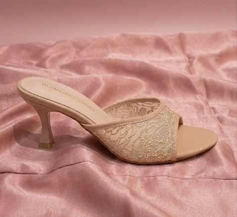 Slim Kitten Heel with Open Toes - Square Toe