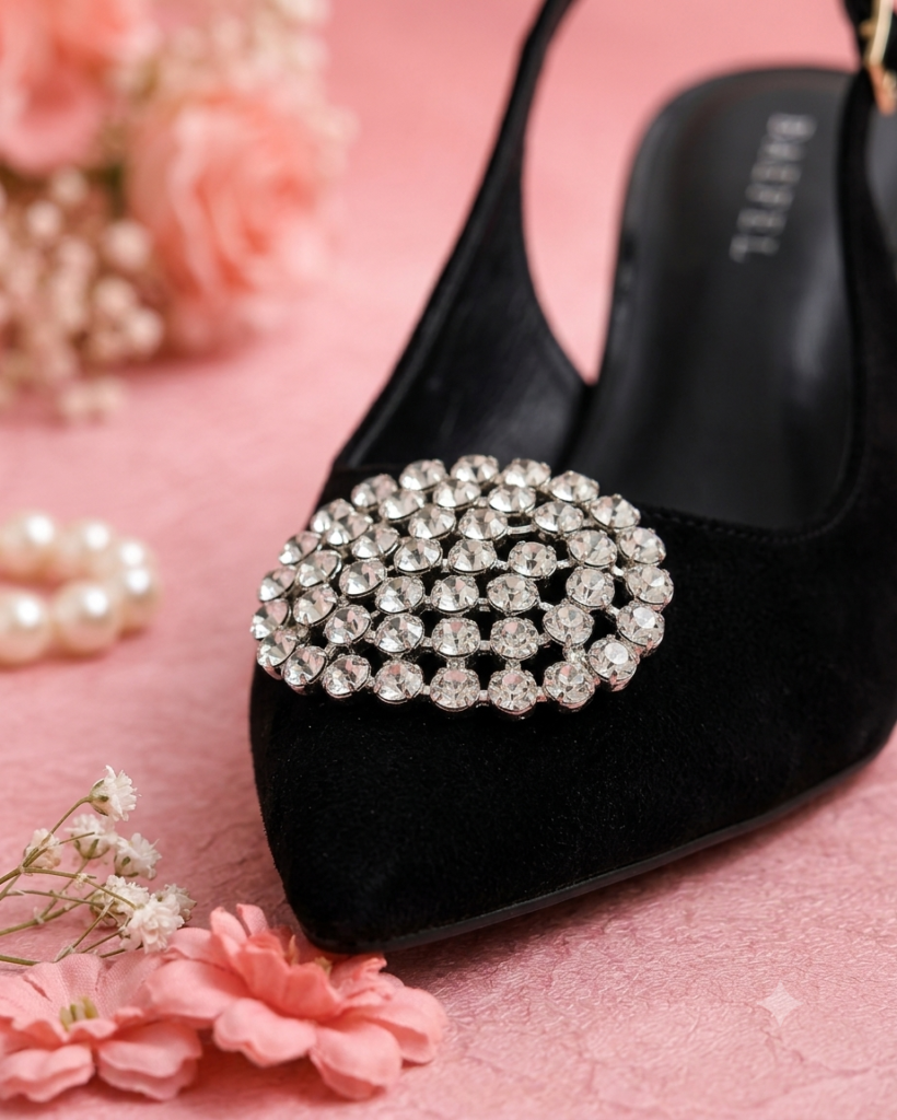 "Elegant Pointed-toe Slingback Heels"