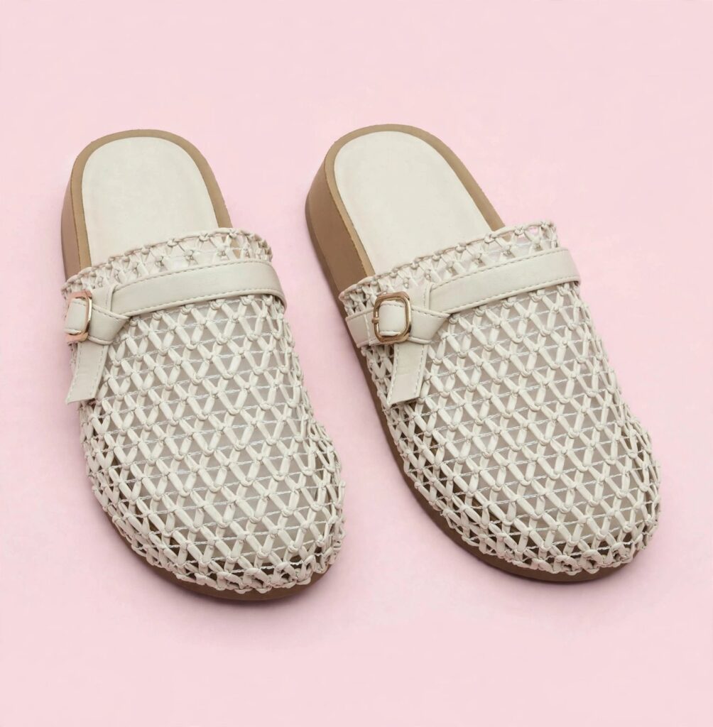 stylish women’s slip-on sandals/mules with a closed-toe design