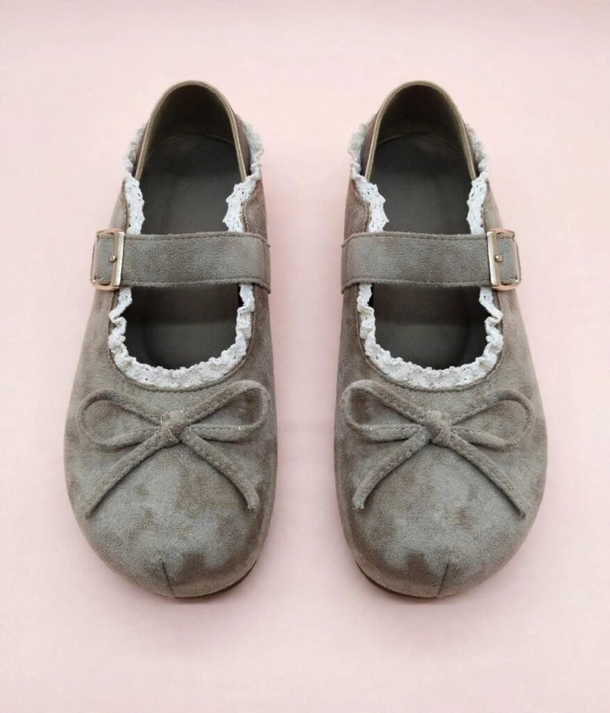 Women’s stylish closed-toe flats with a Mary Jane-inspired design.