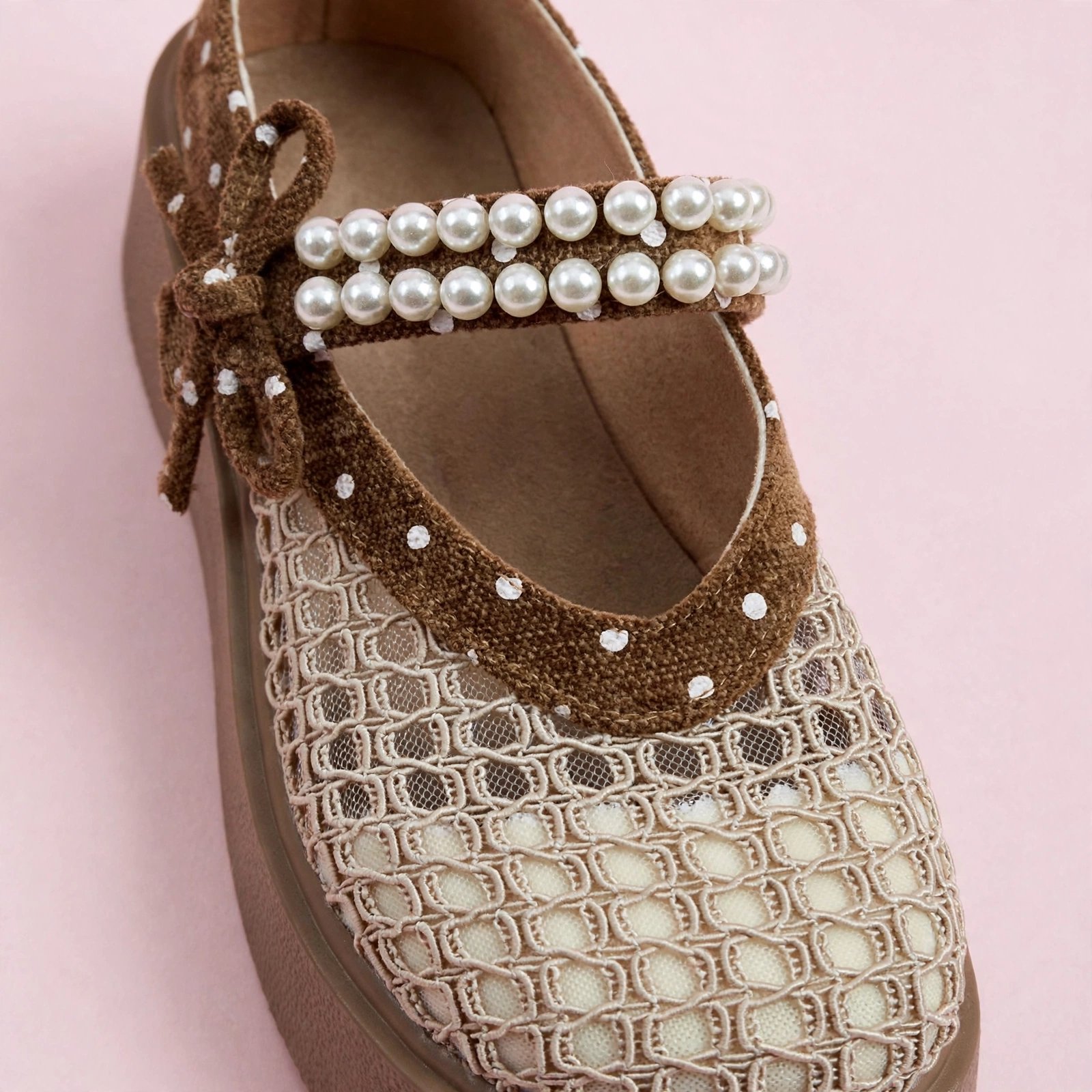 Stylish women’s casual slip-on shoes. - Image 5