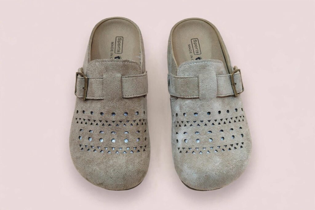 Women’s casual slip-on clog/mule shose